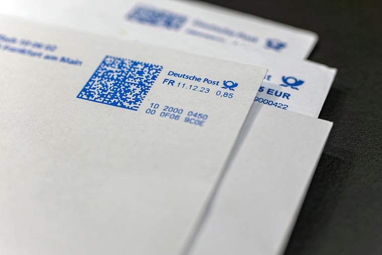 Nachhaltigkeit in der Agenturbranche_recycelte Briefumschläge